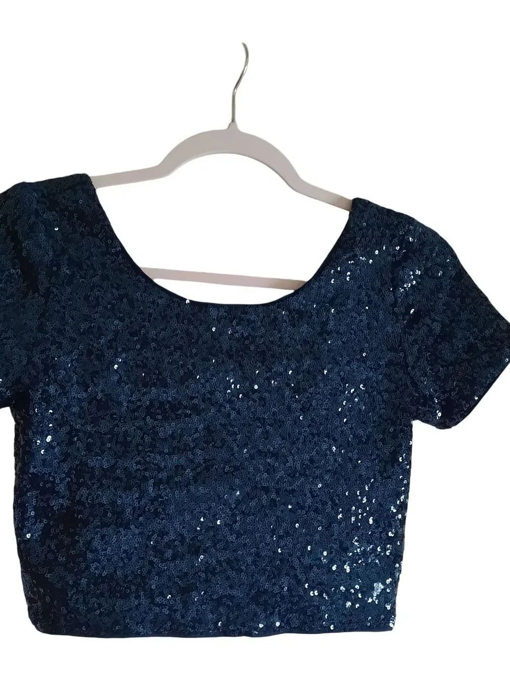 Forever 21 Navy Sequin Short Sleeve Crop Top